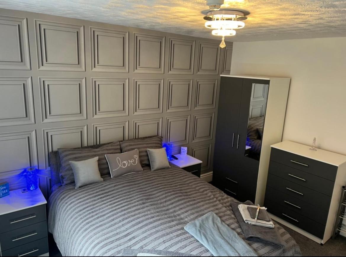 Sea View Lavish Apartment Sky Tv Whirlpool Bath Huge Balcony Newly Refurbished Bridlington Εξωτερικό φωτογραφία