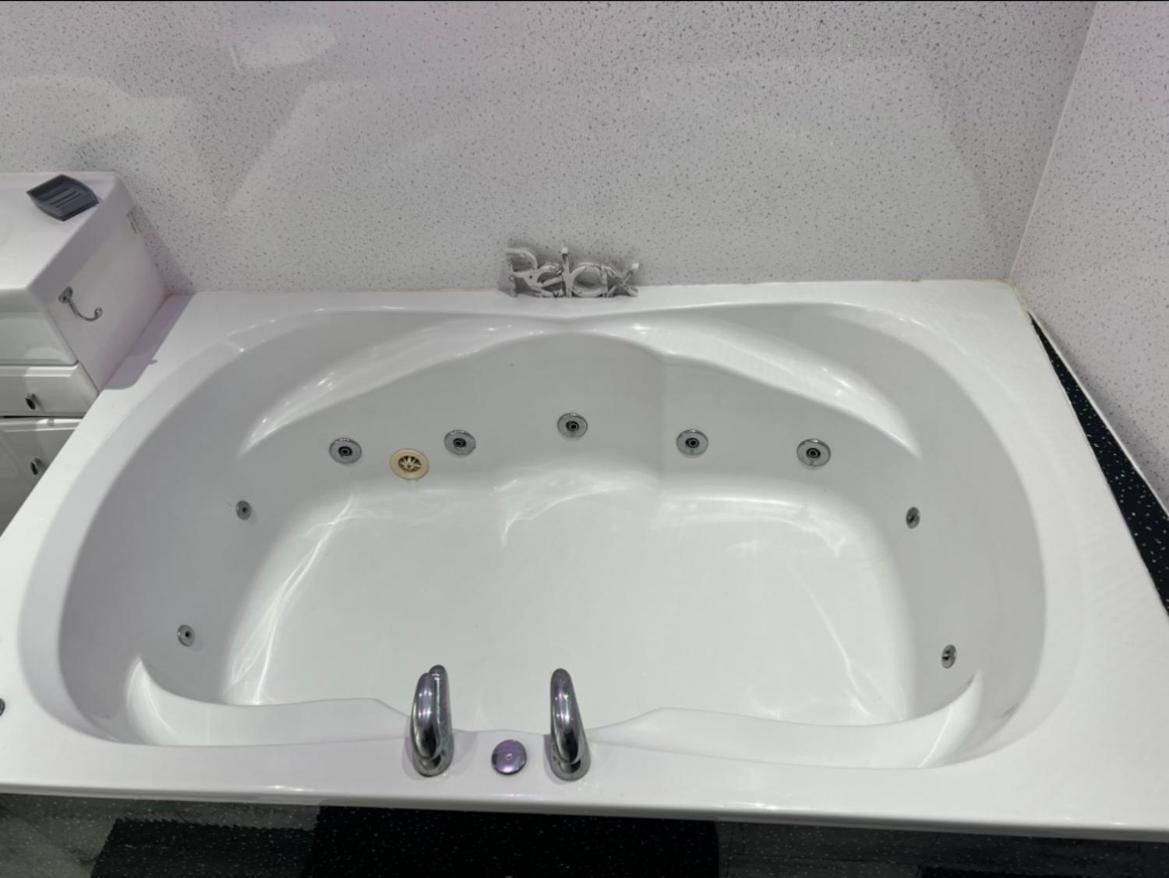 Sea View Lavish Apartment Sky Tv Whirlpool Bath Huge Balcony Newly Refurbished Bridlington Εξωτερικό φωτογραφία
