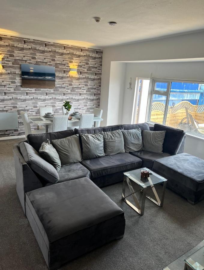 Sea View Lavish Apartment Sky Tv Whirlpool Bath Huge Balcony Newly Refurbished Bridlington Εξωτερικό φωτογραφία